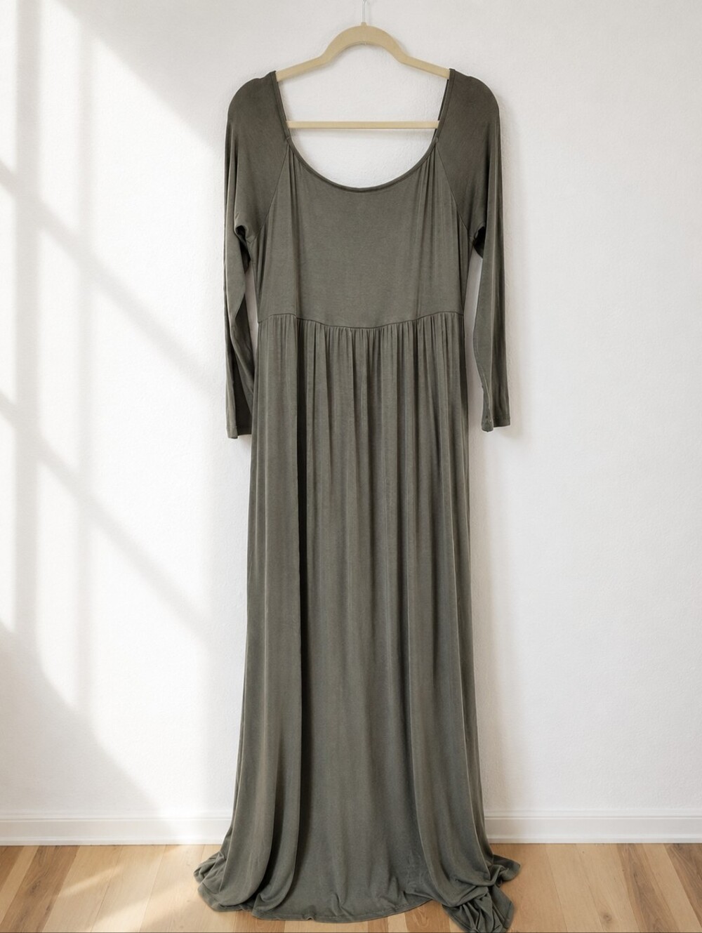 PinkBlush Maternity Women’s XL Olive Green Long Sleeve Maxi Dress Stretch‎ Knit